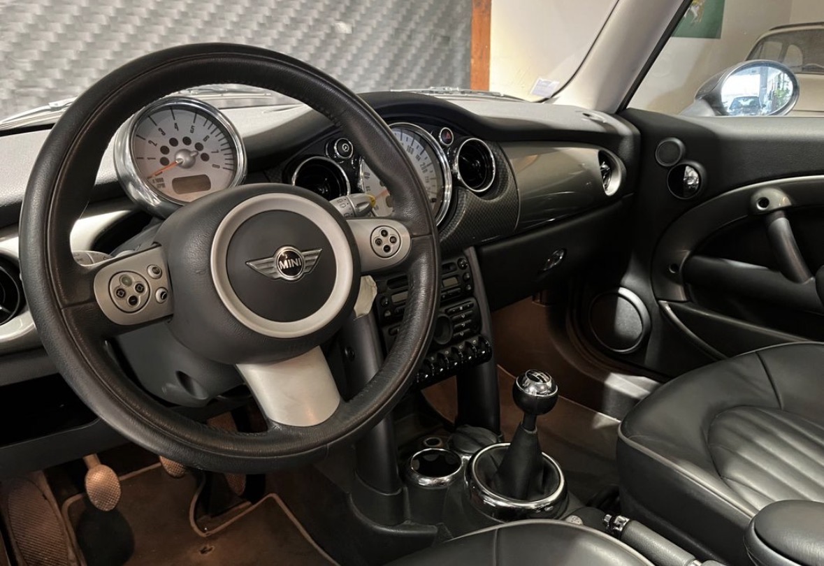 MINI COOPER PARKLANE R53/ Toit ouvrant/cuir
