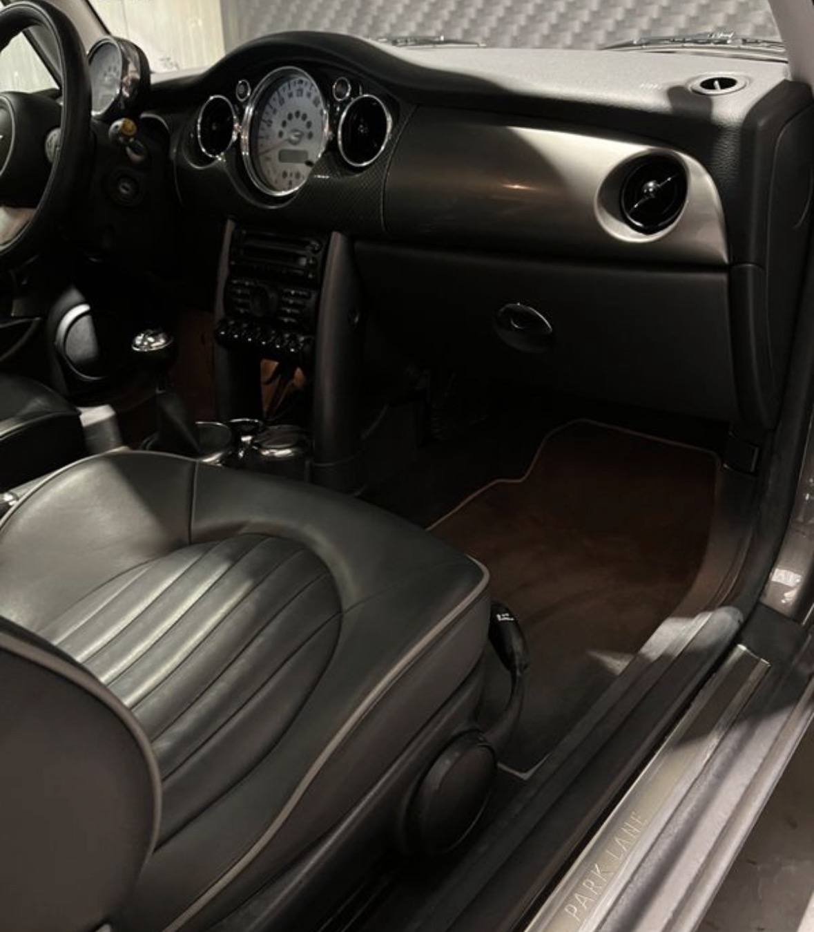 MINI COOPER PARKLANE R53/ Toit ouvrant/cuir